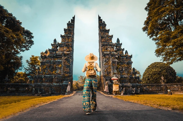 woman backpack exploring bali indonesia 600nw 1924363112