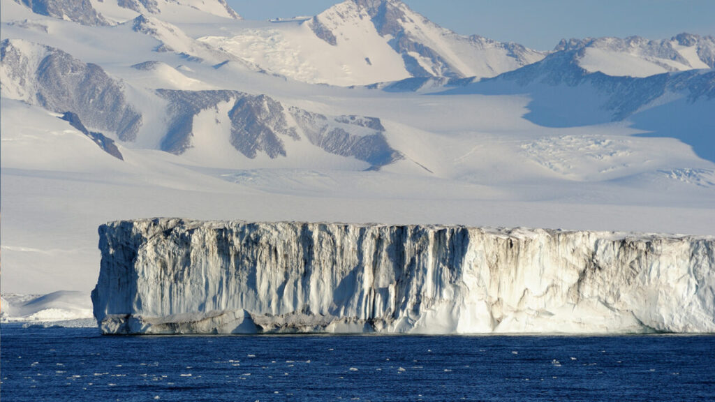 Antarctica Natural Beauty